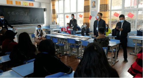 四川电大2020年第三期免费学历提升项目选拔考试在理塘顺利举行
