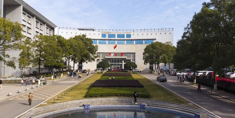 交通安全宣讲篇||“文明交通进校园”打卡湖南电大