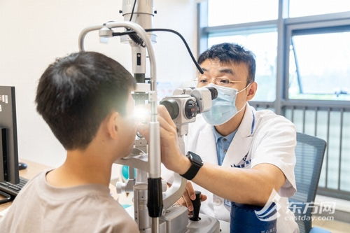 开学前,眼科迎来配镜 摘镜热潮 专家提示预防近视小tips